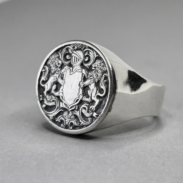 Signet Ring Hand Engraving Heraldic Family Crest Personalised University rings, Coat Of Arms-06-16-07-55.jpeg